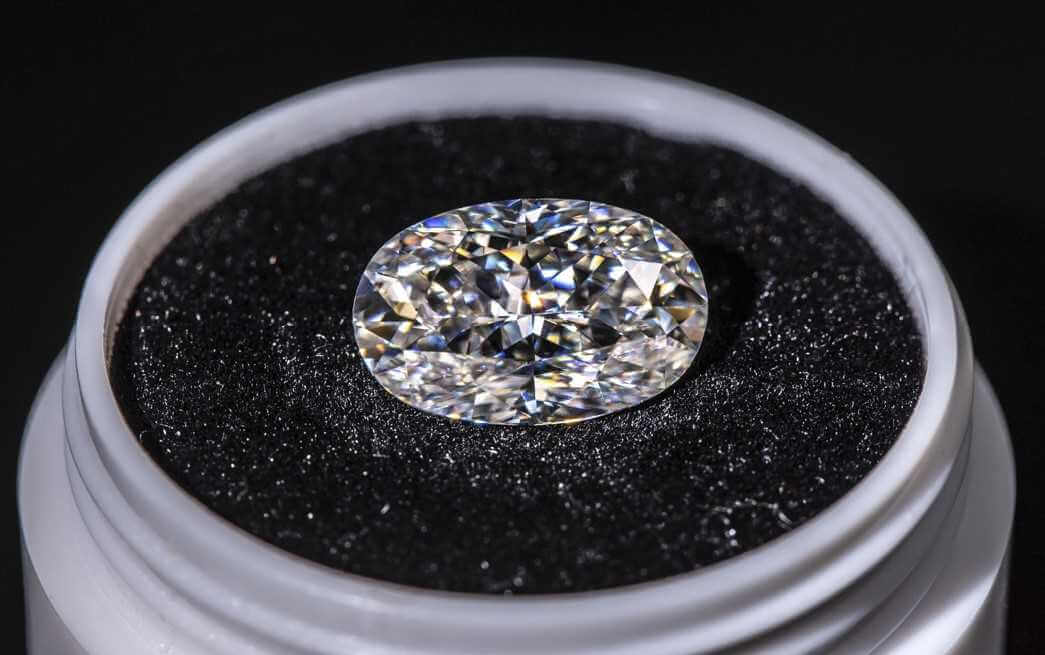 oval cut diamonds